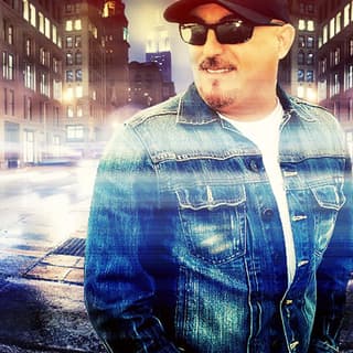 اینجا کجاست