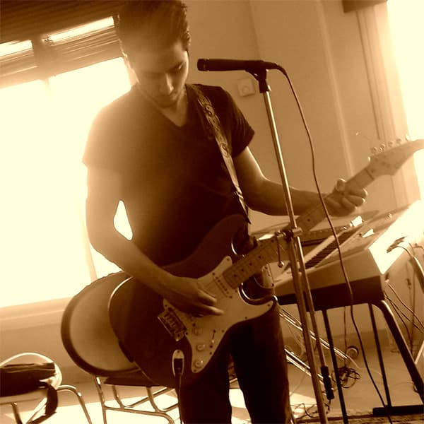 بخند مصنوعی